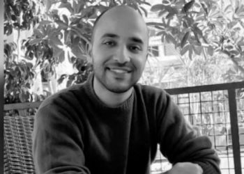 Le jeune médecin est mot en martyr