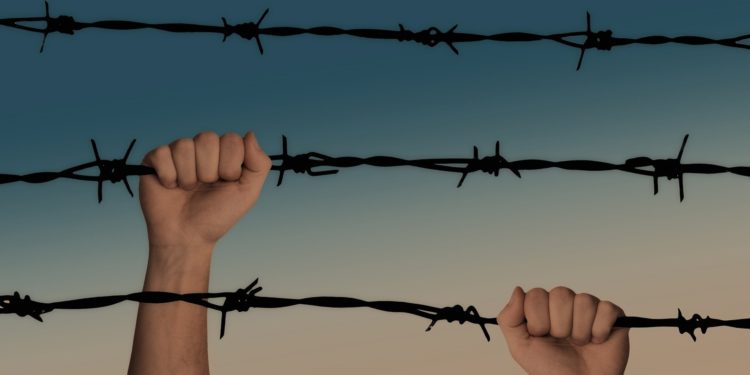 Loi 52 : faut-il encore venir en Tunisie ?