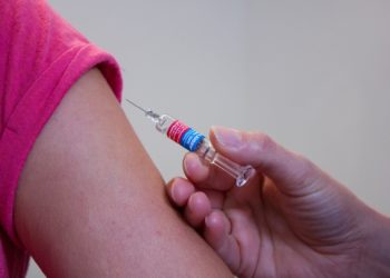 BioNTech et Pfizer livrent les vaccins COVAX à la Tunisie