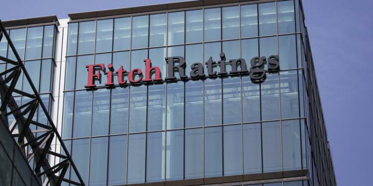 Fitch Ratings relève la note de la Tunisie de CCC à CCC+