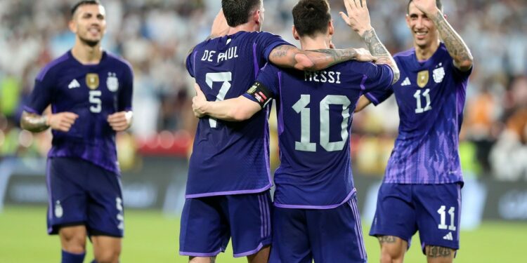 Qui est Yassine Chueko, le garde du corps Tunisien de Lionel Messi ?