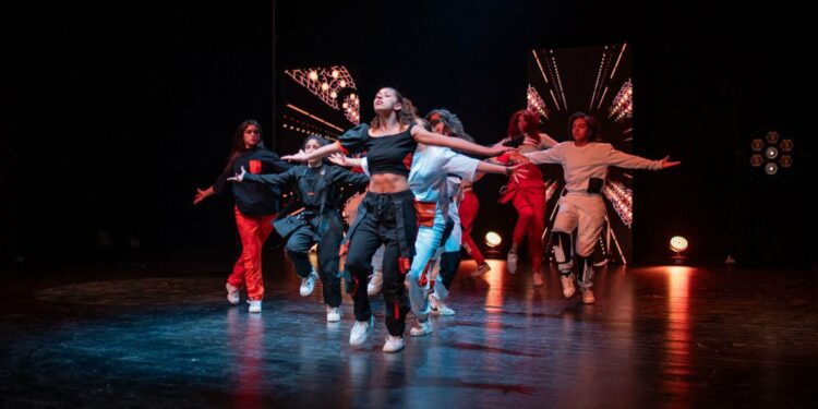 Représentation artistique «Najia», contre les violences faites aux femmes et aux filles
