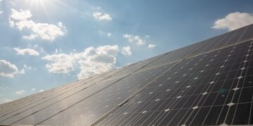 Énergie solaire : Un nouveau programme pour équiper gratuitement un million de foyers tunisiens